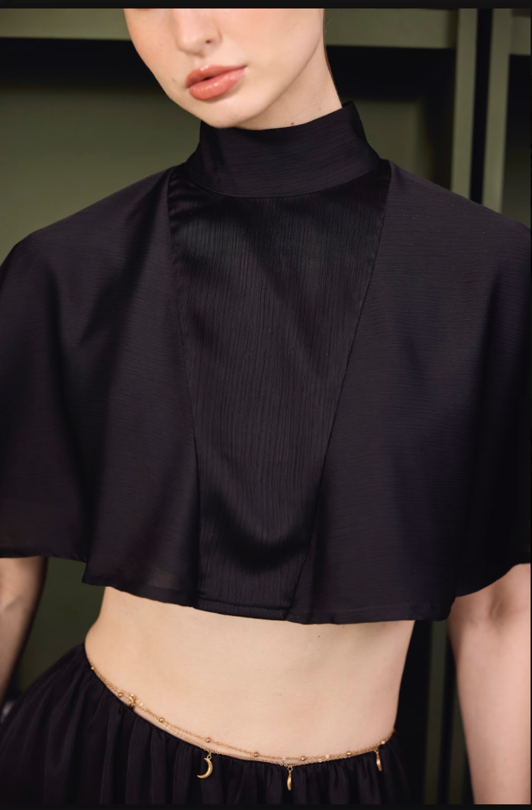 Noir Cape Top